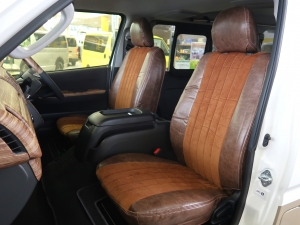 ハイエースバン新車CP　丸目　ツートンペイント