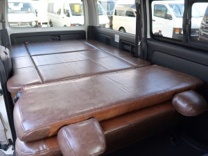 ハイエースバン新車CP　丸目　ツートンペイント