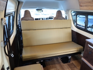 ハイエースバンVANLIFEキャンピングカー　FDBOX-V10H