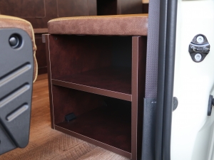 ハイエースバンVANLIFEキャンピングカー　FDBOX-V10H