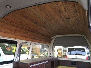 ハイエースバンVANLIFEキャンピングカー　FDBOX-V10H