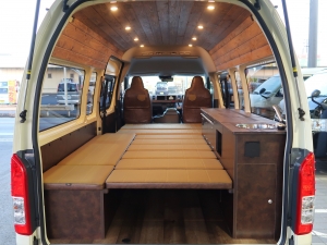 ハイエースバンVANLIFEキャンピングカー　FDBOX-V10H