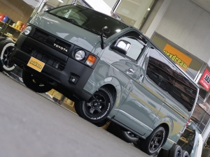ハイエースバン丸目カスタム　アースカラーパッケージ６Ｘ３アーバンカーキ