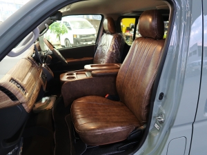 ハイエースバンディーゼル4WD　アースカラーパッケージ6X3アーバンカーキ