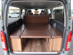 ハイエースバンディーゼル4WD　アースカラーパッケージ6X3アーバンカーキ