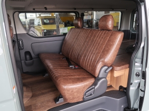 ハイエースバンディーゼル4WD　アースカラーパッケージ6X3アーバンカーキ