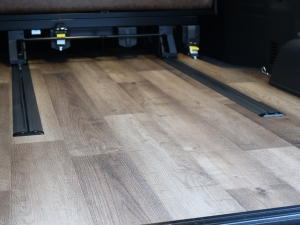 ハイエースバン8人乗り内装架装FDBOX-V05M　ワイド4WD