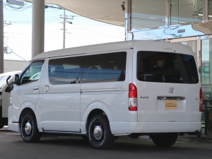 ハイエースワゴン１０人乗り　車中泊できる街乗り仕様車