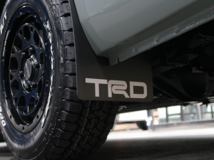 ハイエースバンディーゼル4WD　6X3アーバンカーキ