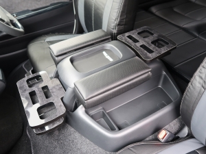 ハイエースワゴン新車コンプリート　FD-BOX W02