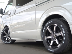 ハイエースワゴン新車コンプリート　FD-BOX W02