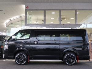 ハイエースバン新車一部改良後　ディーゼル四駆