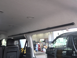 ハイエースワゴン新車アウトレットFDBOX-W00　オールブラックカスタム