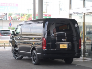 ハイエースワゴン新車アウトレットFDBOX-W00　オールブラックカスタム