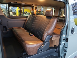 ハイエースバンディーゼル4WD　アースカラーパッケージ6X3アーバンカーキ