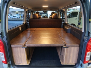 ハイエースバンディーゼル4WD　アースカラーパッケージ6X3アーバンカーキ