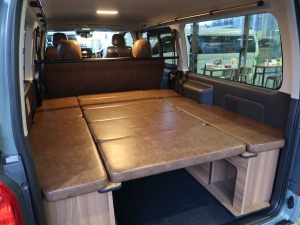 ハイエースバンディーゼル4WD　アースカラーパッケージ6X3アーバンカーキ