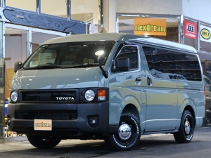 ハイエースＶ一部改良後　アースカラーパッケージ６Ｘ３アーバンカーキ