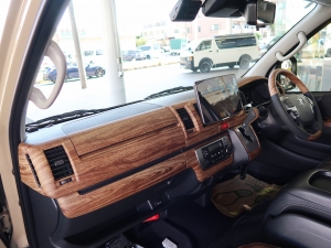 ハイエースバンディーゼル4WD　アースカラーパッケージ4V6ベージュ