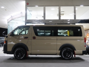 ハイエースバンディーゼル4WD　アースカラーパッケージ4V6ベージュ