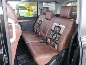デリカＤ５新車デリカD5　PENDLETONシート