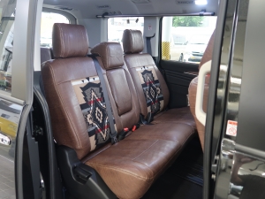 デリカＤ５新車デリカD5　PENDLETONシート