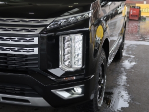 デリカＤ５新車デリカD5　PENDLETONシート