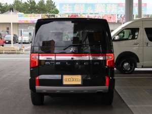デリカＤ５新車デリカD5　PENDLETONシート