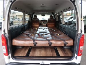 ハイエースワゴン１０人乗り　車中泊できる街乗り仕様車