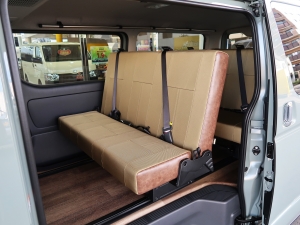 ハイエースバンディーゼル4WD　アースカラーパッケージ6X3アーバンカーキ