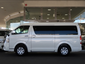 ハイエースワゴン１０人乗り　車中泊できる街乗り仕様車