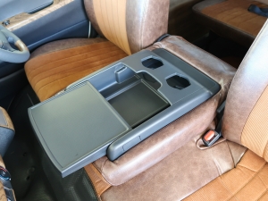 ハイエースバンDX　2WD　ディーゼル　丸目