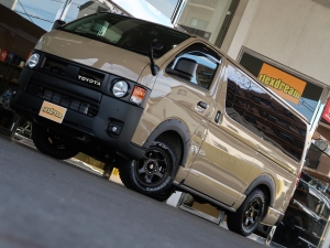 ハイエースバンディーゼル4WD　アースカラーパッケージ4V6ベージュ