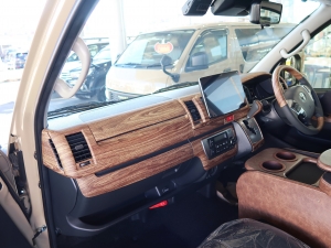 ハイエースバンディーゼル4WD　アースカラーパッケージ4V6ベージュ