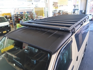 ハイエースバンディーゼル4WD　アースカラーパッケージ4V6ベージュ