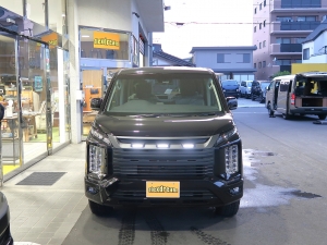 デリカＤ５三菱デリカD5　ブラックエディション