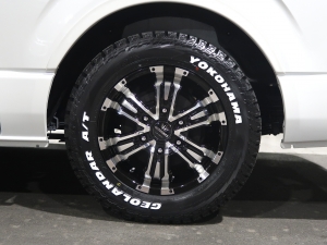 ハイエースワゴン新車コンプリート　ハイエースワゴン２ＷＤ