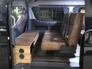 ハイエースワゴン一部改良後 安全装備追加　新車コンプリート