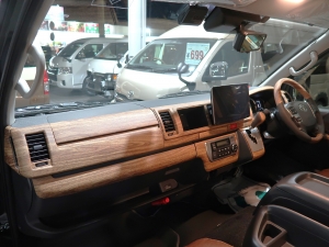 ハイエースワゴン１０人乗り　車中泊できる街乗り仕様車