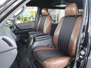 ハイエースバン新車アウトレット５人乗り８ナンバーFD-BOX【V09コーデュラ黒】