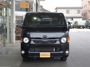 ハイエースバン新車アウトレット５人乗り８ナンバーFD-BOX【V09コーデュラ黒】