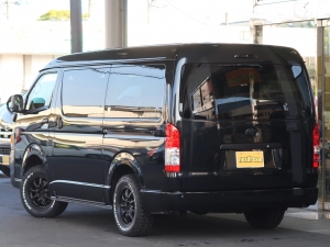 ハイエースワゴン１０人乗り　車中泊できる街乗り仕様車