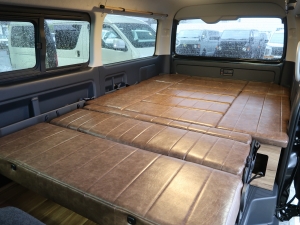 ハイエースワゴン１０人乗り　車中泊できる街乗り仕様車