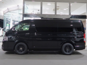 ハイエースワゴン新車 安全装備追加　新車コンプリート