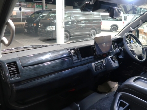 ハイエースワゴン新車 安全装備追加　新車コンプリート