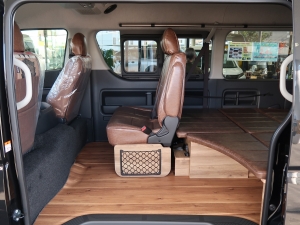 ハイエースワゴン新車 安全装備追加　新車コンプリート