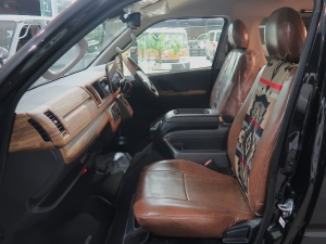ハイエースワゴン新車コンプリート　ハイエースワゴン２ＷＤ