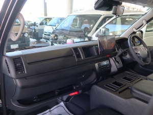 ハイエースワゴン一部改良後 安全装備追加　新車コンプリート