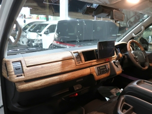 ハイエースワゴン１０人乗り　車中泊できる街乗り仕様車