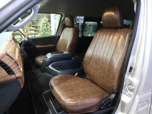 ハイエースワゴン車中泊　キャンピング仕様　オフロード